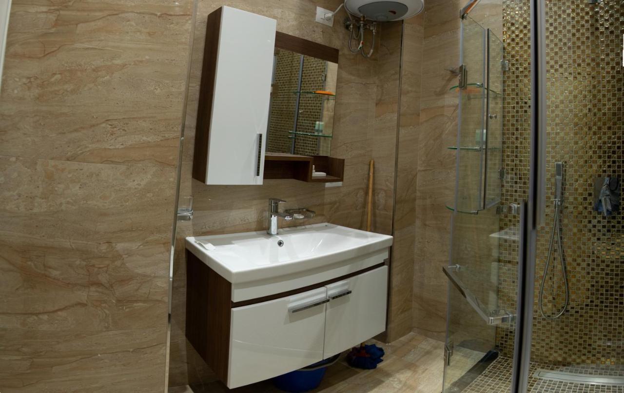 Deni Lalzi Bay Apartmán *